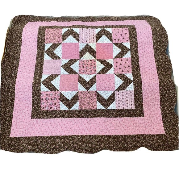 Handmade Other - Handmade 5 patch quilt wall hanging lap pink brown floral scalopped 35" square